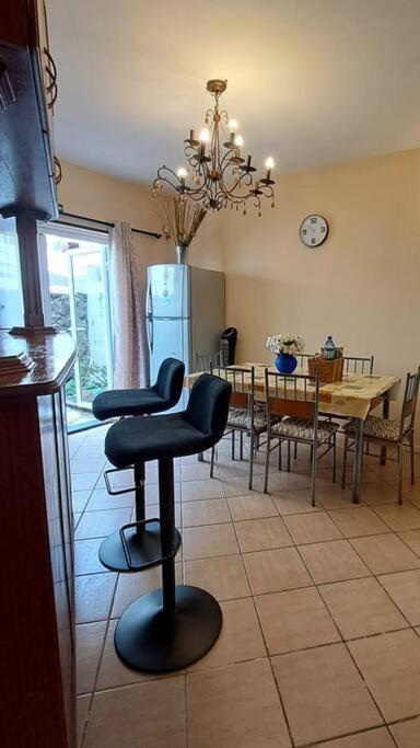 Sunshine Luxurious Villa:4 Mins Walk From Beach Flic-en-Flacq Dış mekan fotoğraf